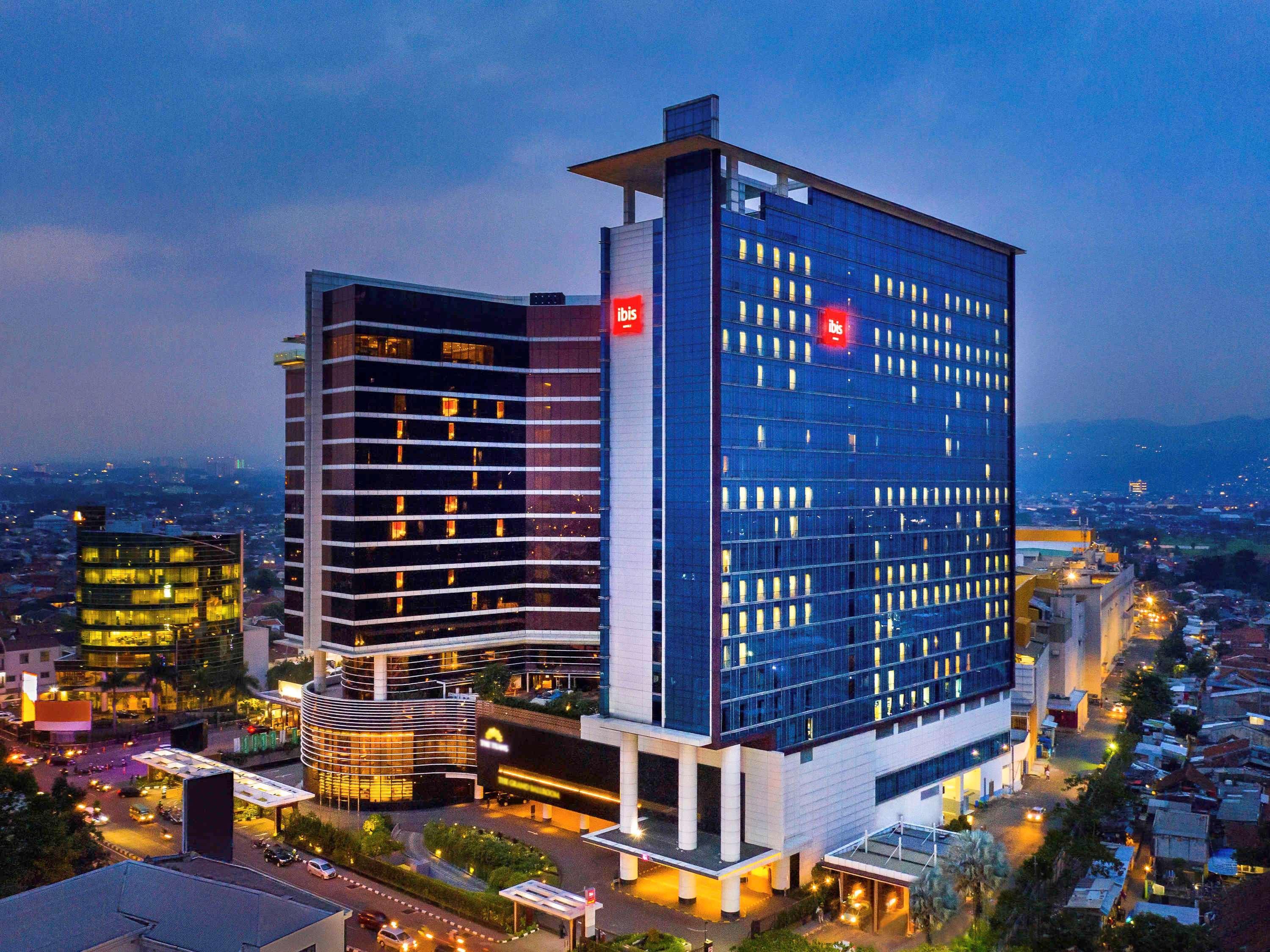 Ibis Bandung Trans Studio Экстерьер фото