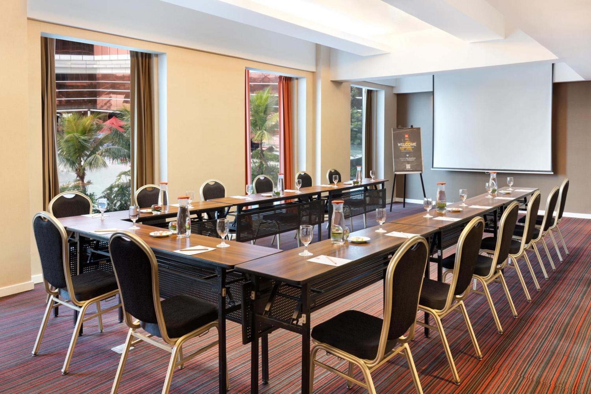 Ibis Bandung Trans Studio Экстерьер фото